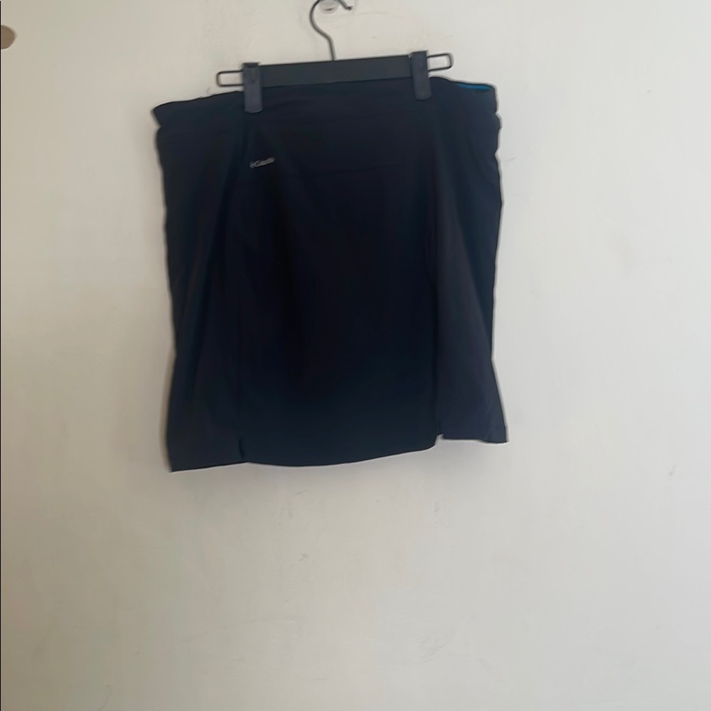 Columbia Women's Black Athletic Skirt - Picture 5 of 6
